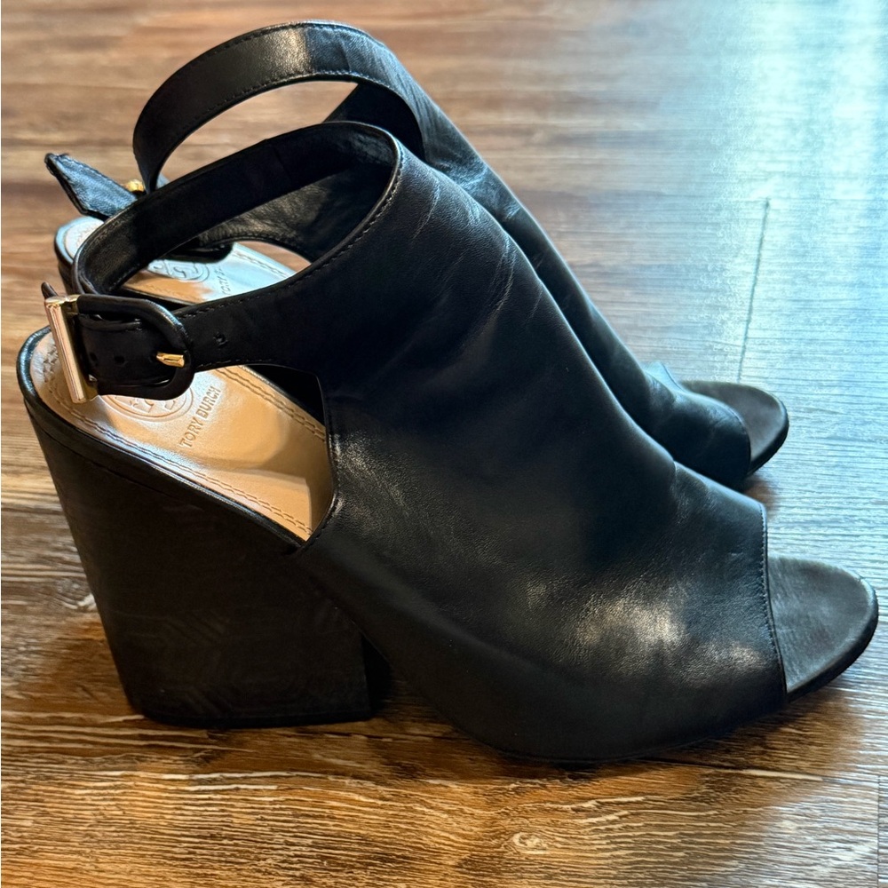 Tory Burch Black Leather Women's Heeled open toe wedge Sandal boots